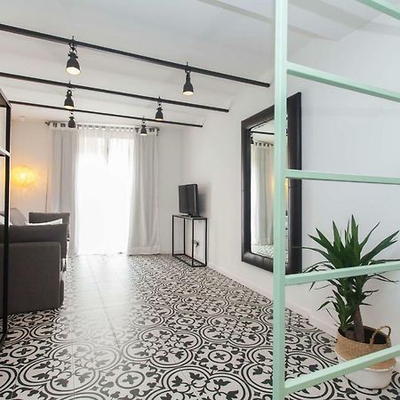 Short Stay Group Liceu Serviced Apartments Барселона Екстериор снимка