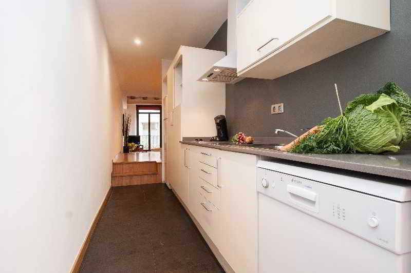 Short Stay Group Liceu Serviced Apartments Барселона Екстериор снимка