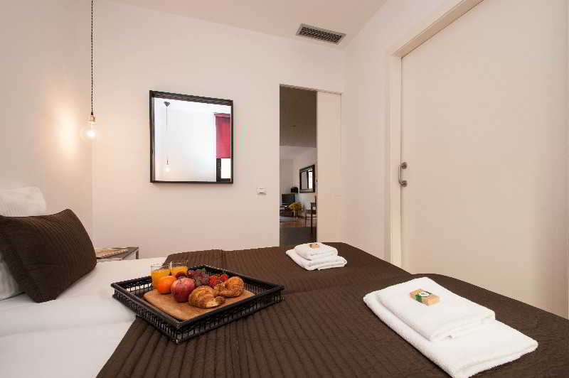 Short Stay Group Liceu Serviced Apartments Барселона Екстериор снимка
