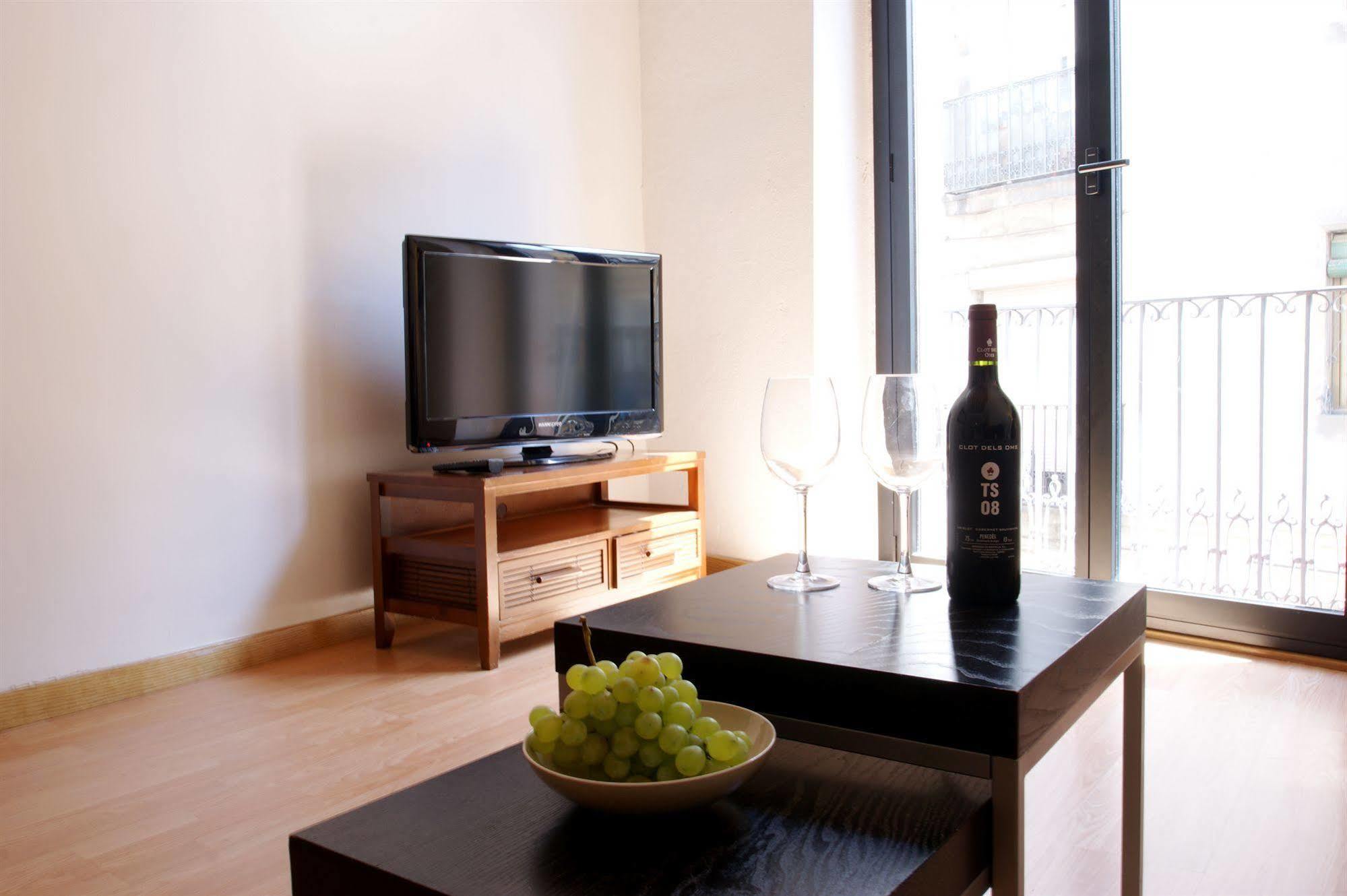 Short Stay Group Liceu Serviced Apartments Барселона Екстериор снимка