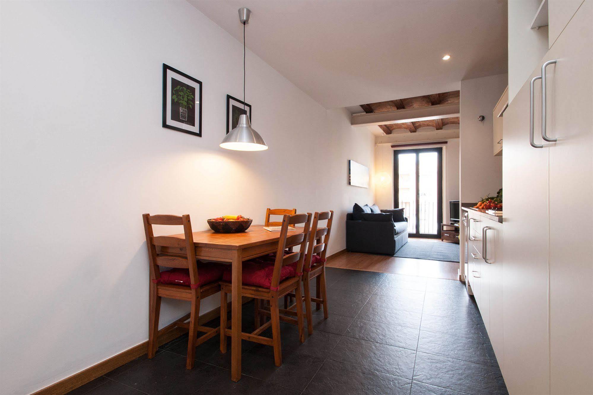Short Stay Group Liceu Serviced Apartments Барселона Екстериор снимка
